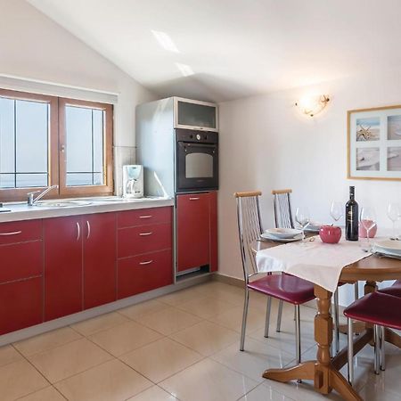 Pet Friendly Apartment In Koromacno With Wifi Екстериор снимка