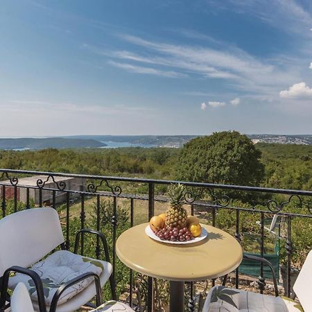Pet Friendly Apartment In Koromacno With Wifi Екстериор снимка