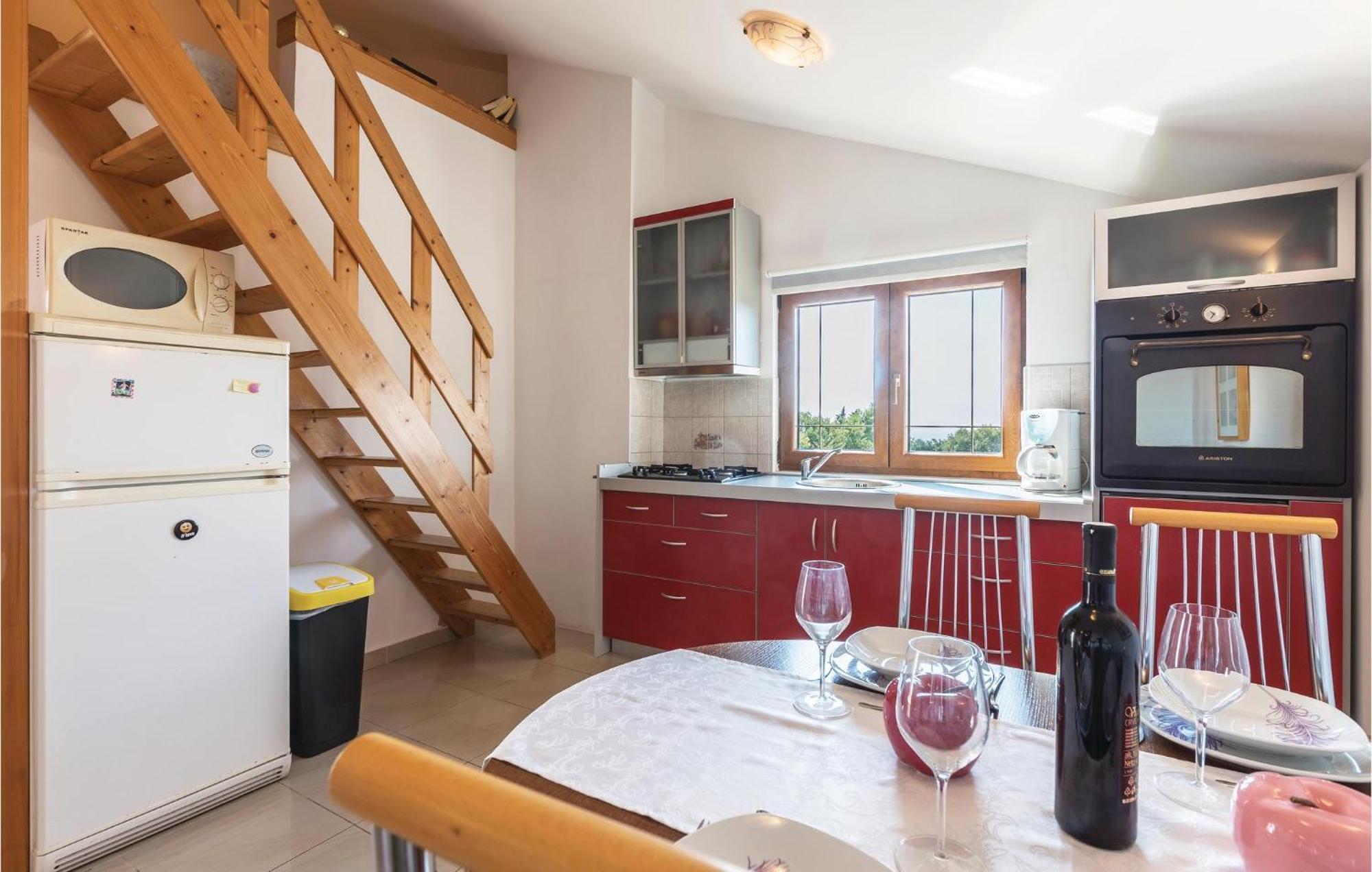 Pet Friendly Apartment In Koromacno With Wifi Екстериор снимка