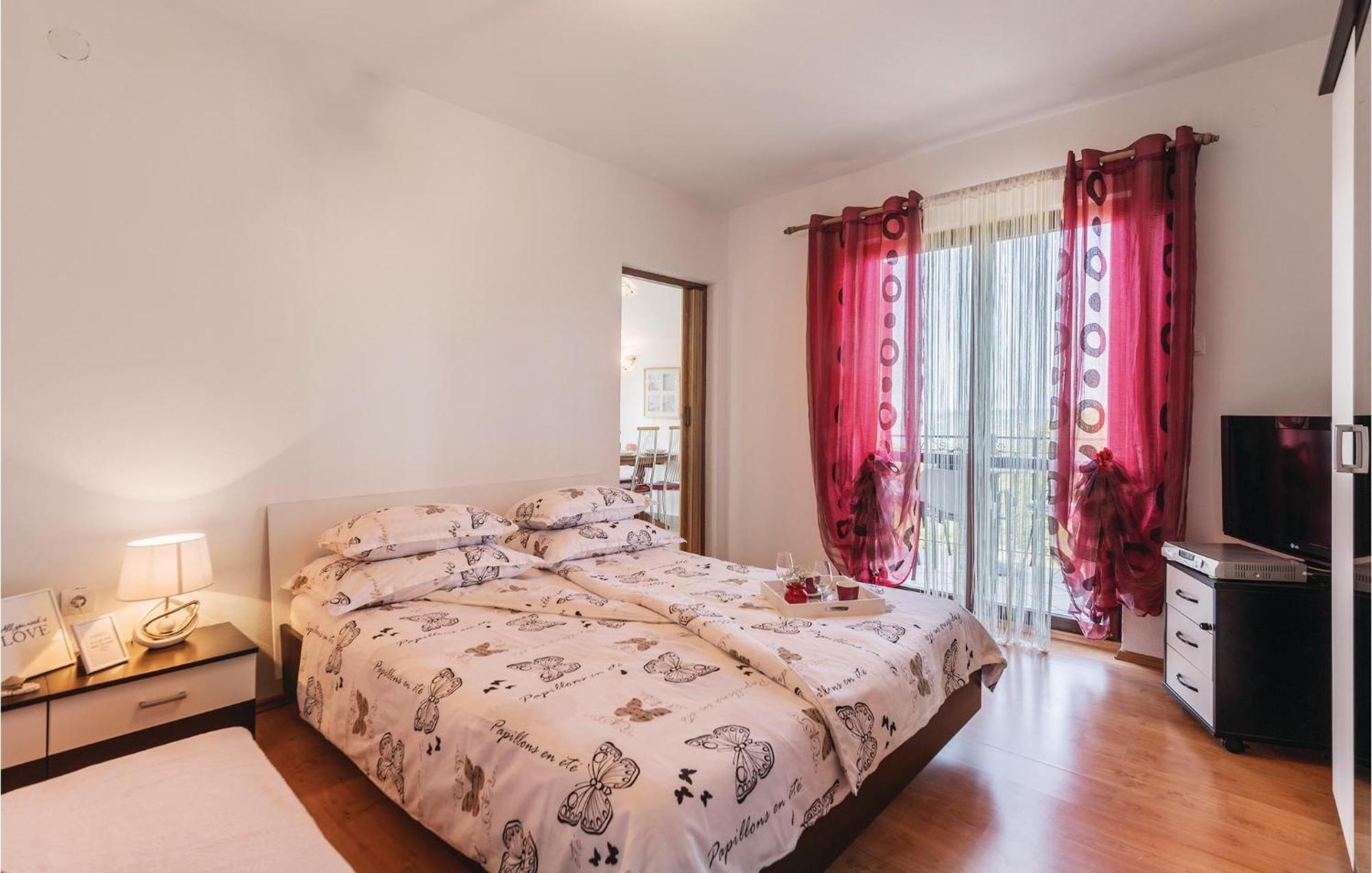 Pet Friendly Apartment In Koromacno With Wifi Екстериор снимка
