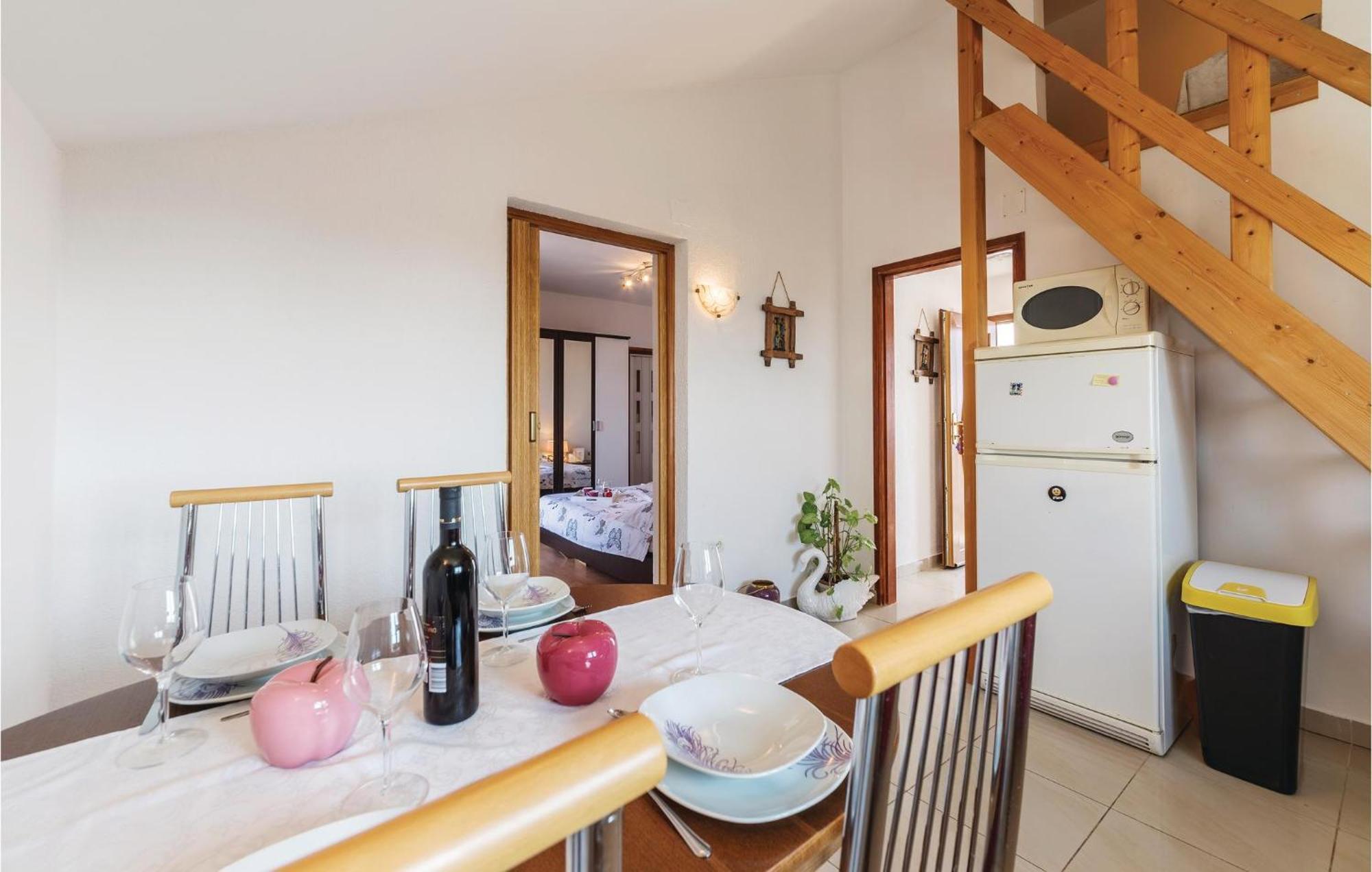 Pet Friendly Apartment In Koromacno With Wifi Екстериор снимка